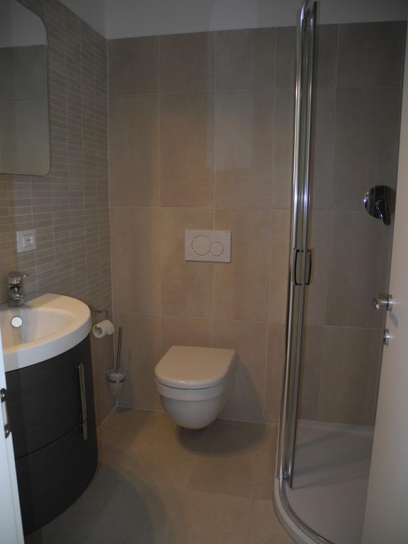 Annabella Apartment Riva del Garda Luaran gambar