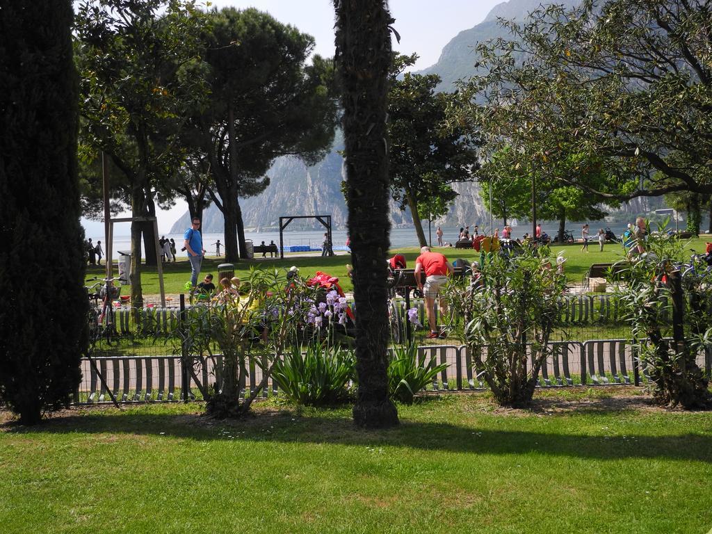 Annabella Apartment Riva del Garda Luaran gambar